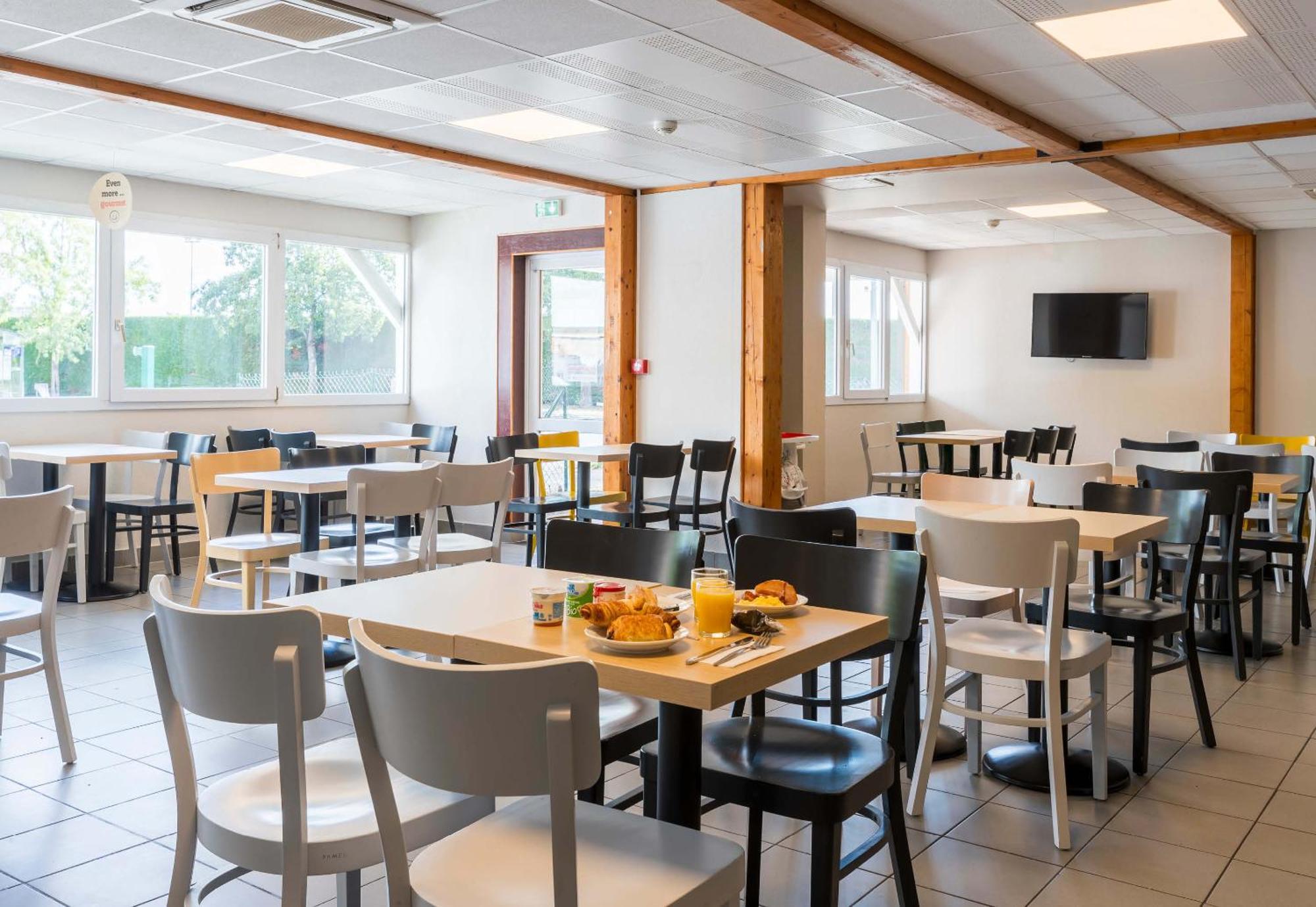 Orleans Saint-jean De Braye Hotel